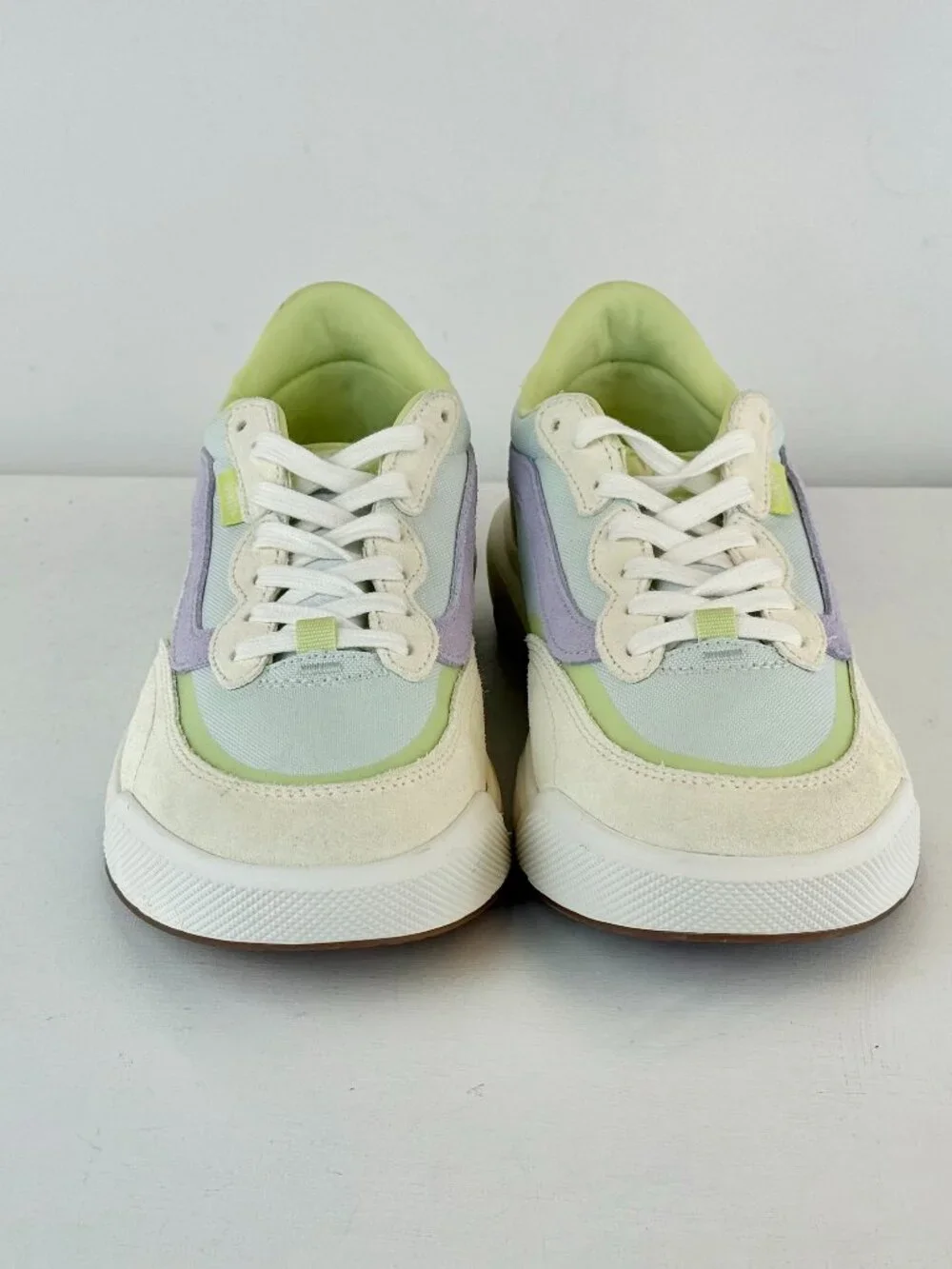 Men's 8 Women's 9.5 -VANS UltraRange 2.0 LimeLight Green Lightweight Sneaker